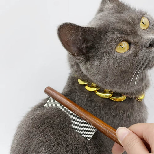 Nymock™ Wooden Cat Comb